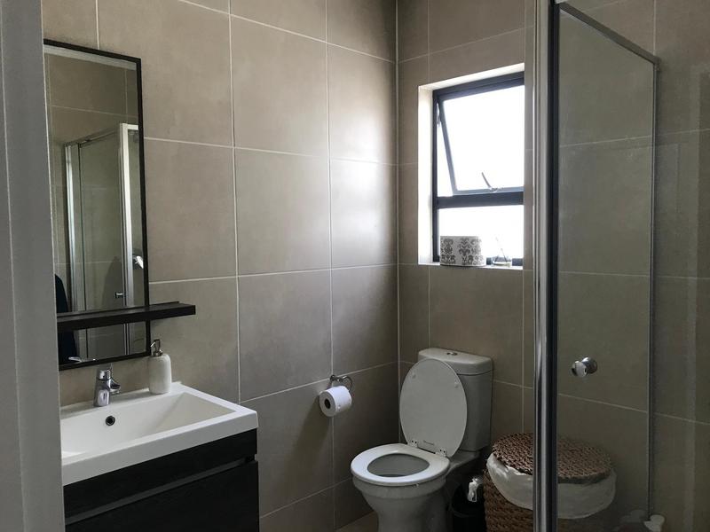 1 Bedroom Property for Sale in Olivedale Gauteng