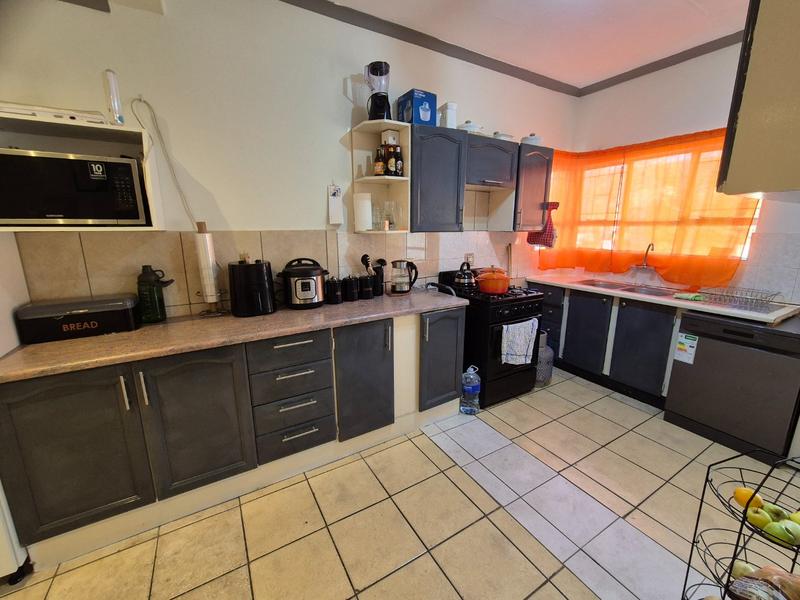 2 Bedroom Property for Sale in Pretoria North Gauteng