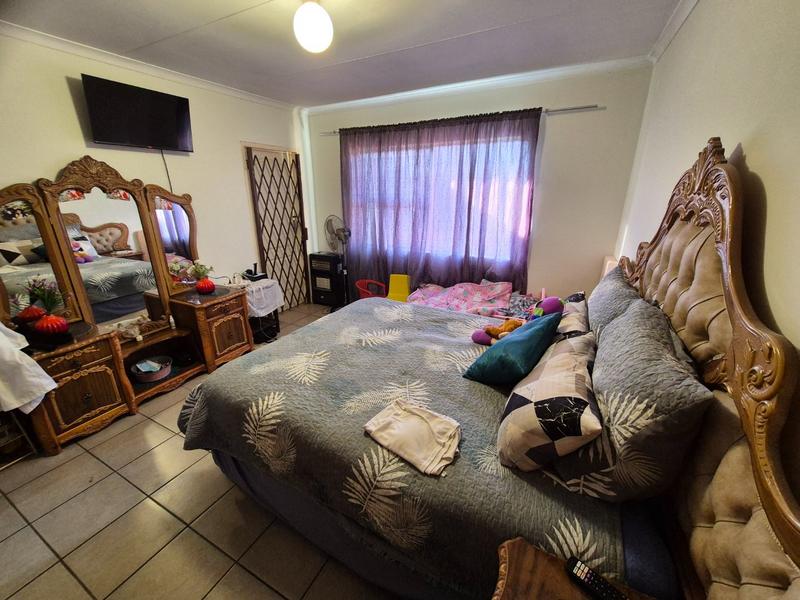 2 Bedroom Property for Sale in Pretoria North Gauteng