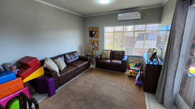 3 Bedroom Property for Sale in Brackenhurst Gauteng