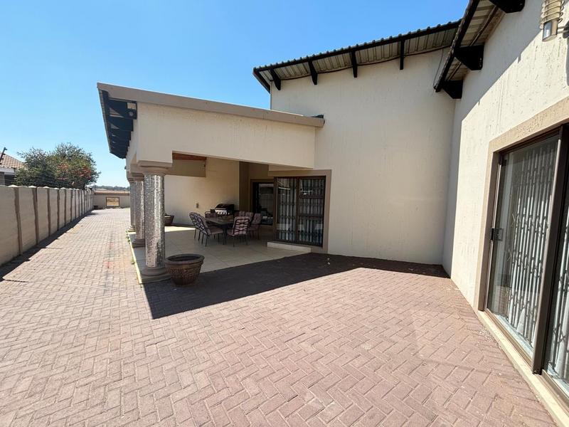 3 Bedroom Property for Sale in Golf Park Gauteng