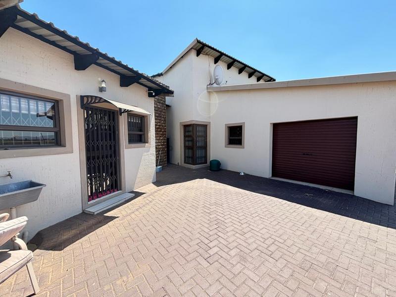 3 Bedroom Property for Sale in Golf Park Gauteng