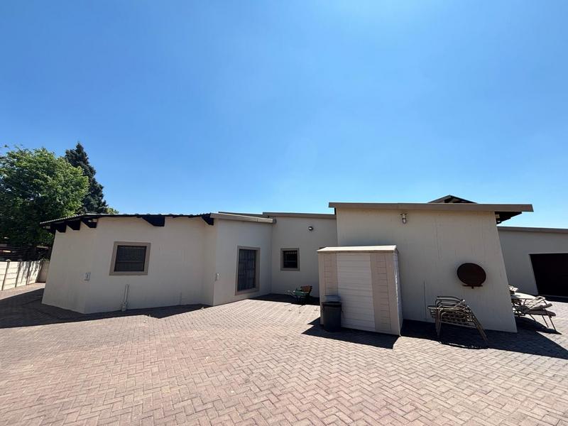 3 Bedroom Property for Sale in Golf Park Gauteng