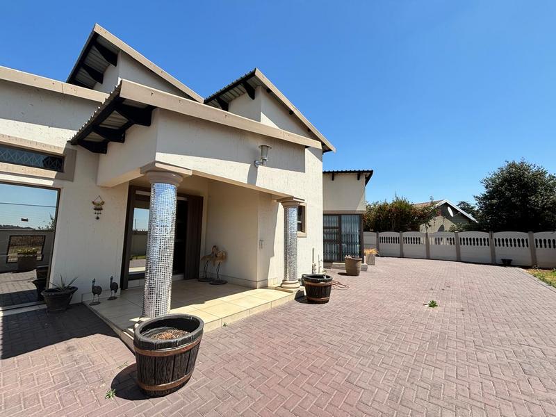 3 Bedroom Property for Sale in Golf Park Gauteng