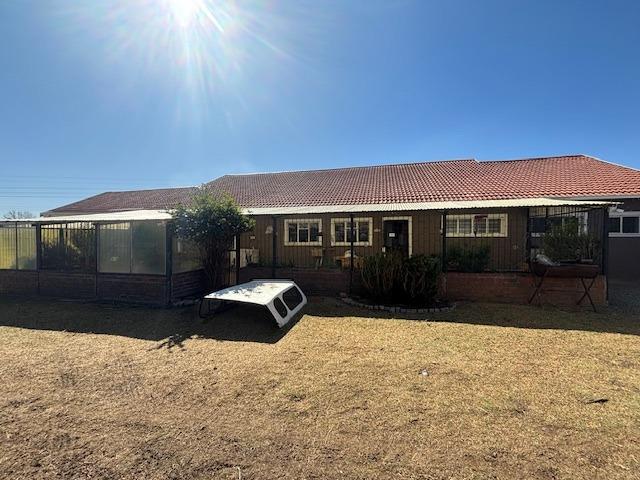 5 Bedroom Property for Sale in Mooilande Gauteng