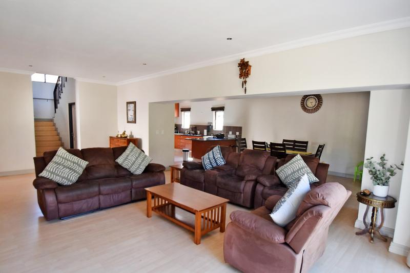 5 Bedroom Property for Sale in Morningside Gauteng