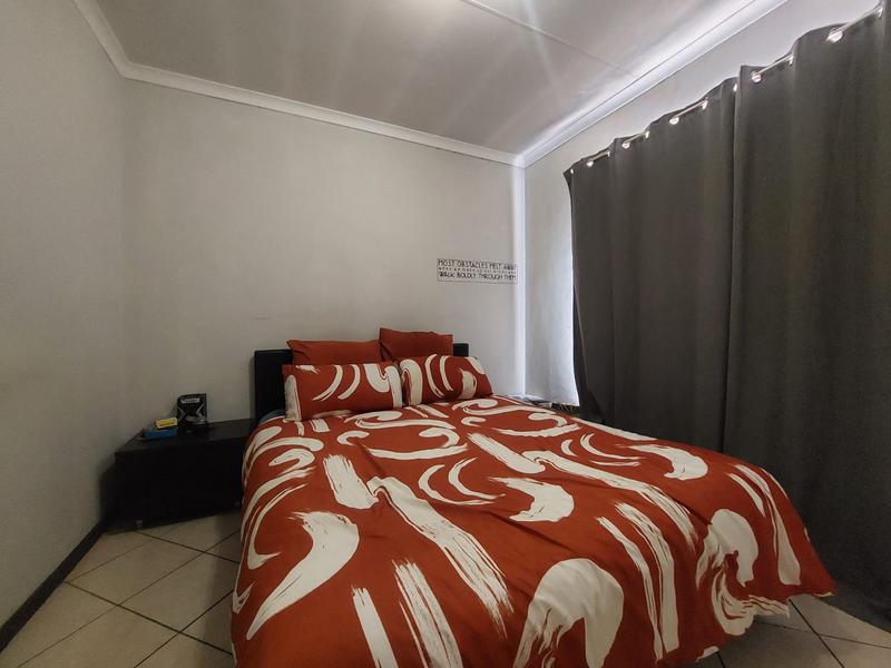 2 Bedroom Property for Sale in Eco Park Gauteng