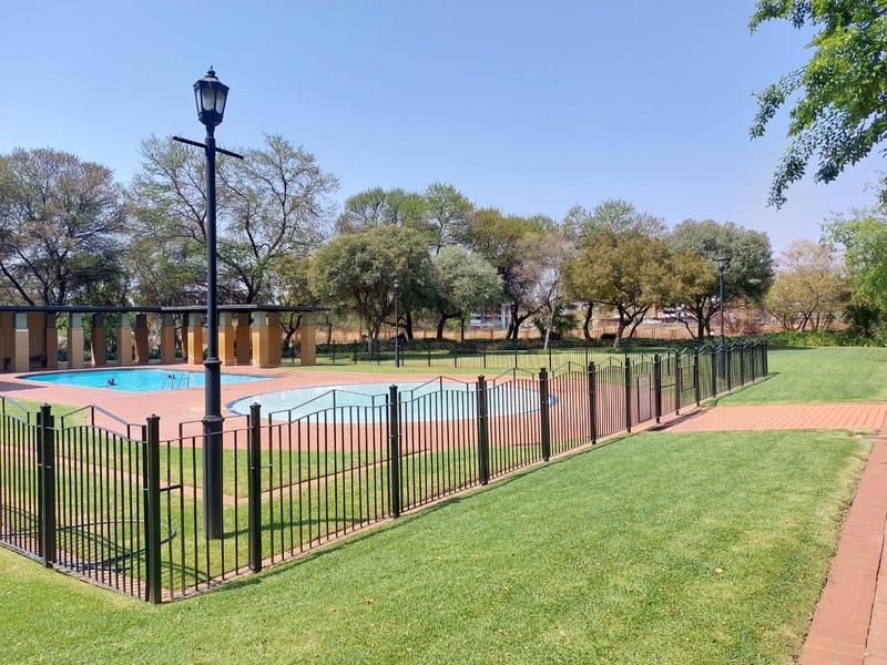 2 Bedroom Property for Sale in Eco Park Gauteng