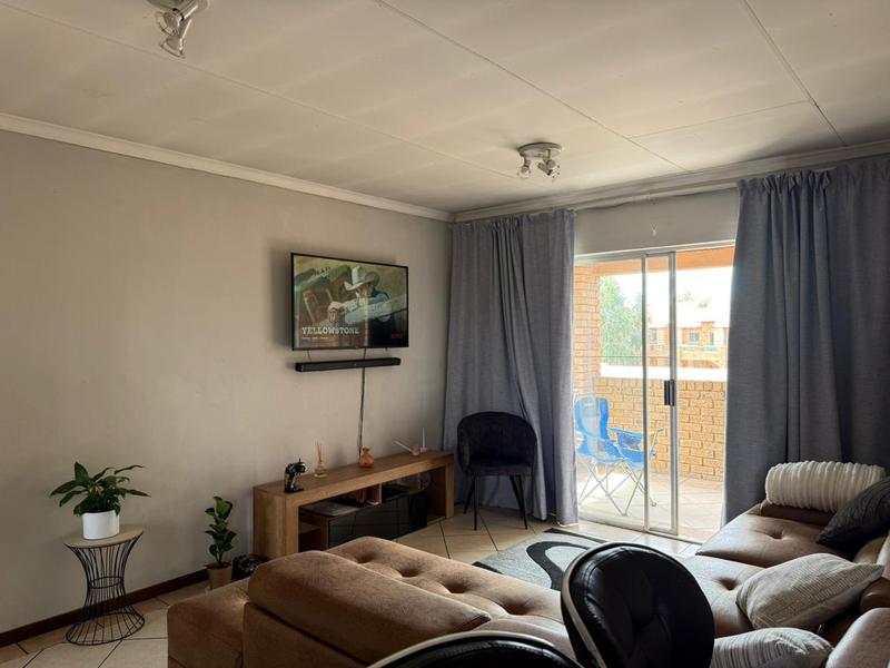 2 Bedroom Property for Sale in Eco Park Gauteng