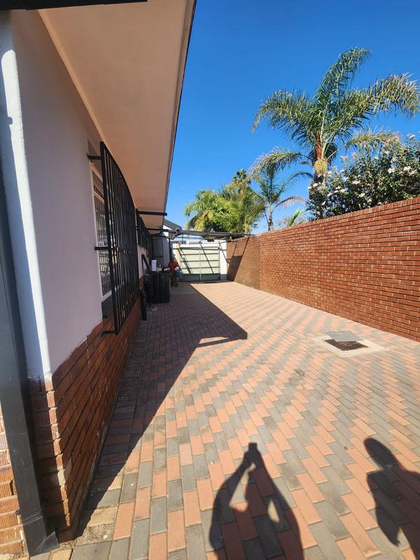 3 Bedroom Property for Sale in Laudium Gauteng