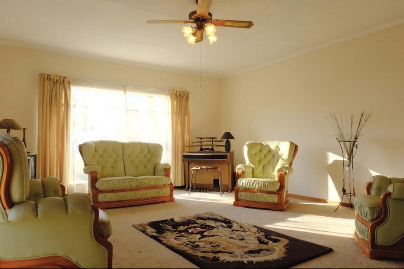 3 Bedroom Property for Sale in Isandovale Gauteng