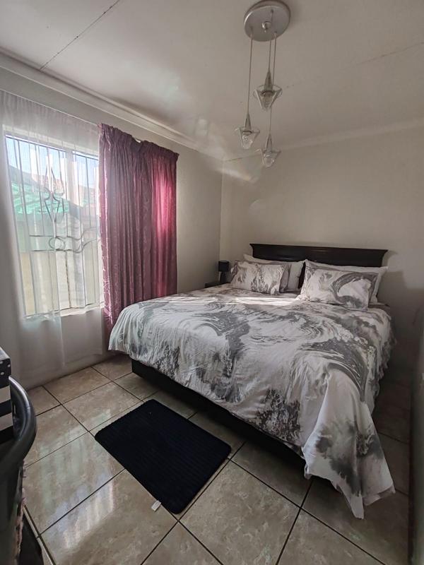 To Let 2 Bedroom Property for Rent in Klipfontein View Gauteng