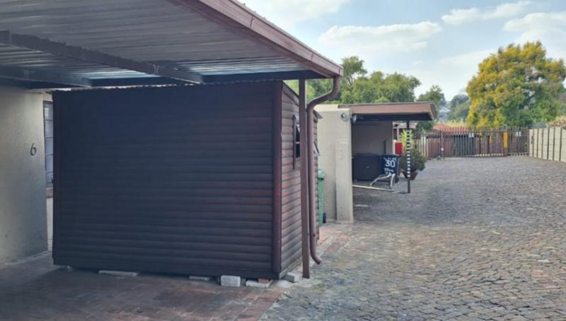 3 Bedroom Property for Sale in Illiondale Gauteng