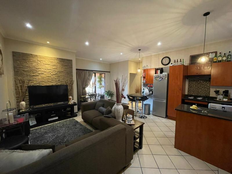 2 Bedroom Property for Sale in Sunnyrock Gauteng