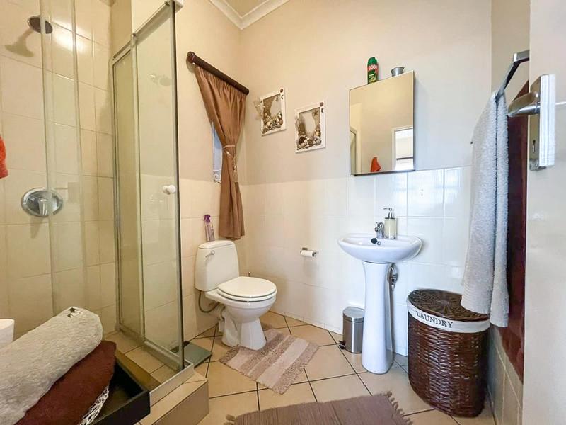 2 Bedroom Property for Sale in Sunnyrock Gauteng