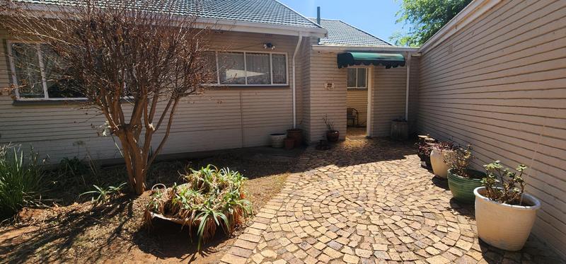 3 Bedroom Property for Sale in Parkdene Gauteng