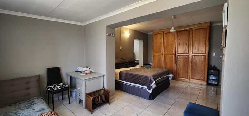 5 Bedroom Property for Sale in Elsburg Gauteng