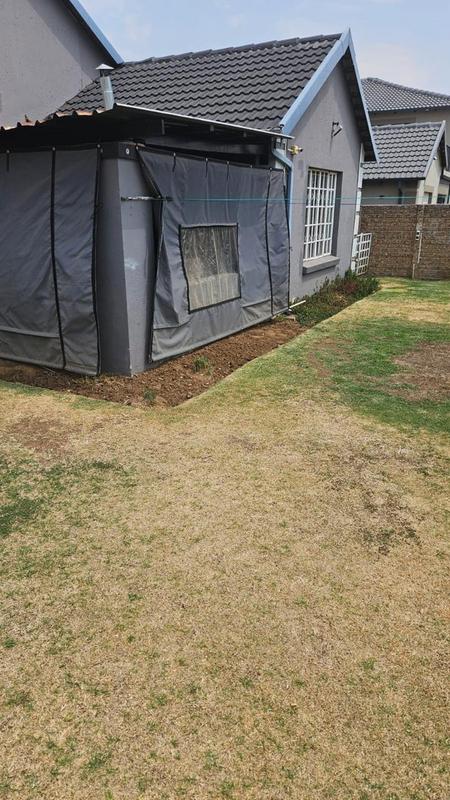 To Let 4 Bedroom Property for Rent in Sonneveld Gauteng