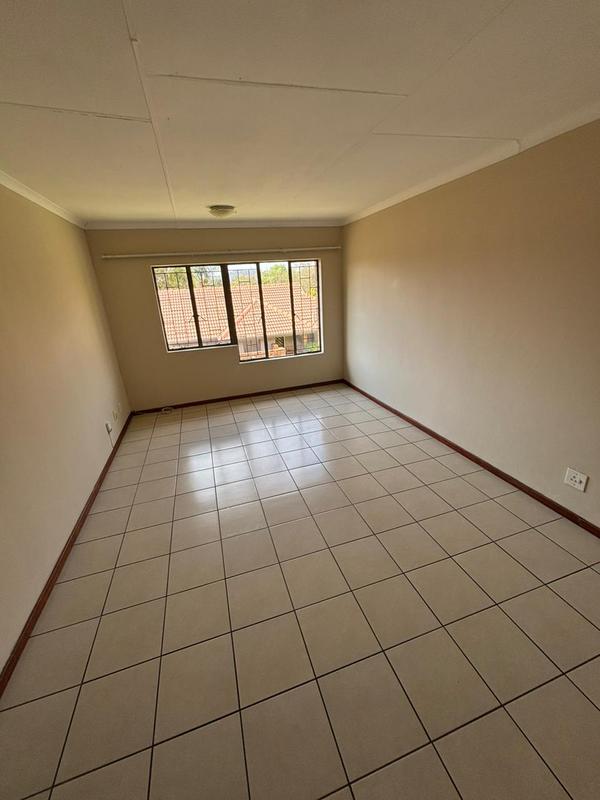 To Let 2 Bedroom Property for Rent in Faerie Glen Gauteng