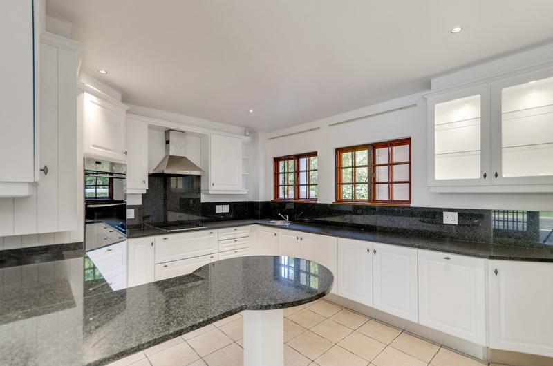 To Let 4 Bedroom Property for Rent in Bryanston Gauteng