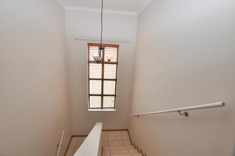 To Let 3 Bedroom Property for Rent in Broadacres Gauteng