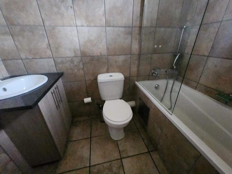 2 Bedroom Property for Sale in Amberfield Gauteng