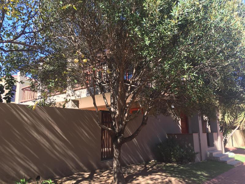 To Let 3 Bedroom Property for Rent in Erand Gardens Gauteng