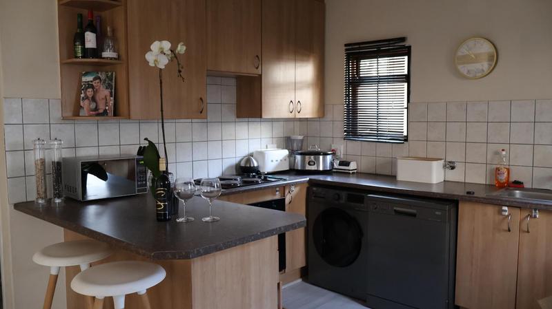 2 Bedroom Property for Sale in Gezina Gauteng