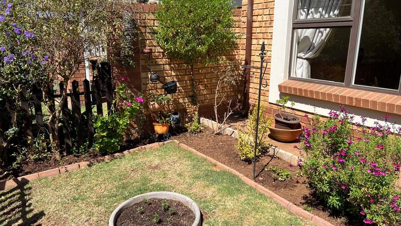 2 Bedroom Property for Sale in Brentwood Park Gauteng