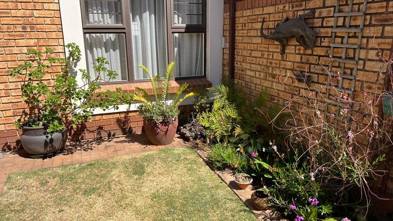 2 Bedroom Property for Sale in Brentwood Park Gauteng