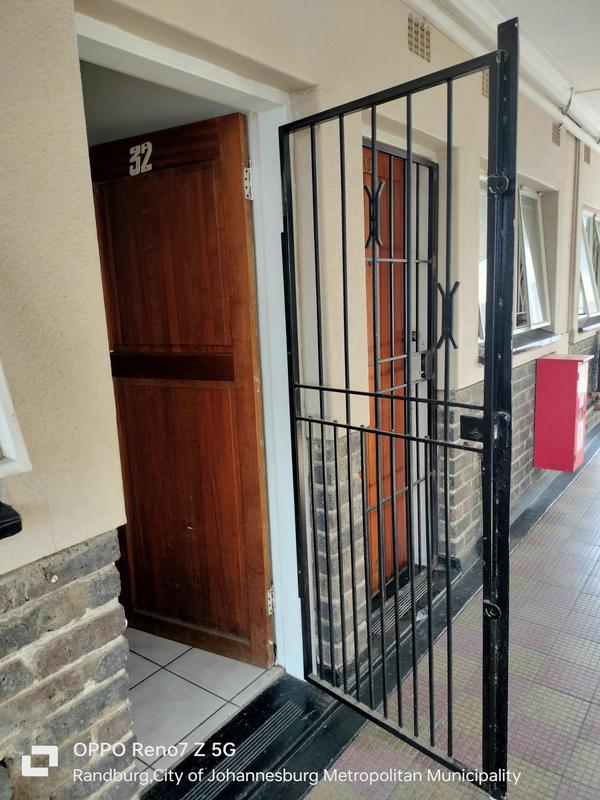 1 Bedroom Property for Sale in Ferndale Gauteng