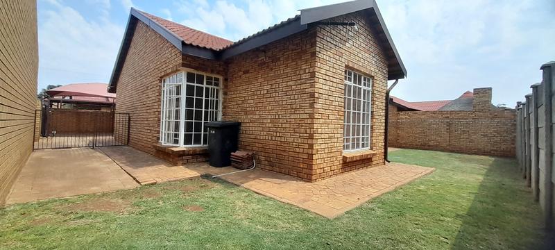 To Let 2 Bedroom Property for Rent in Culemborg Park Gauteng