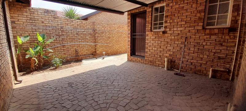 To Let 2 Bedroom Property for Rent in Culemborg Park Gauteng