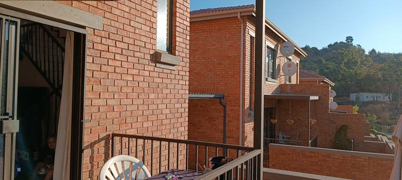 To Let 2 Bedroom Property for Rent in Helderkruin Gauteng