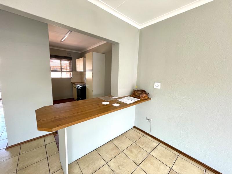 2 Bedroom Property for Sale in Noordheuwel Gauteng