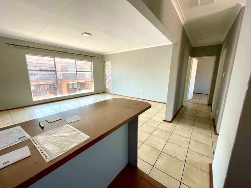 2 Bedroom Property for Sale in Noordheuwel Gauteng