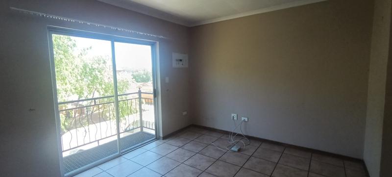 2 Bedroom Property for Sale in Weltevreden Park Gauteng