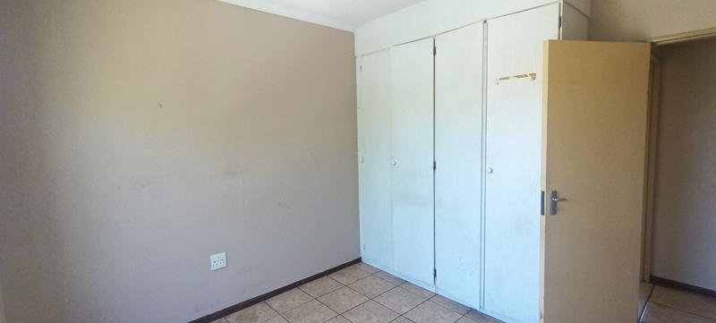 2 Bedroom Property for Sale in Weltevreden Park Gauteng