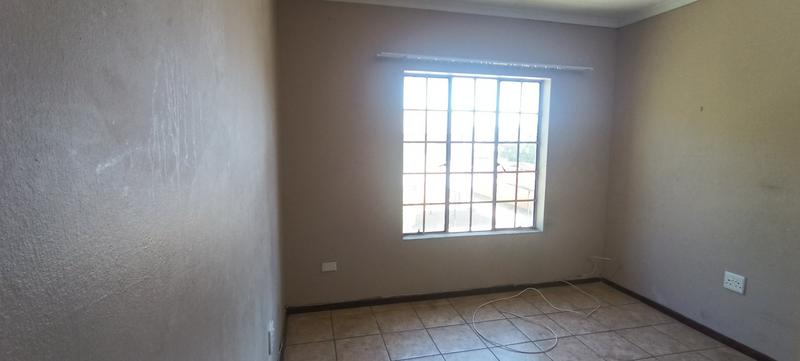 2 Bedroom Property for Sale in Weltevreden Park Gauteng