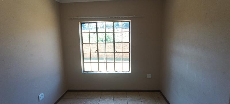 2 Bedroom Property for Sale in Weltevreden Park Gauteng