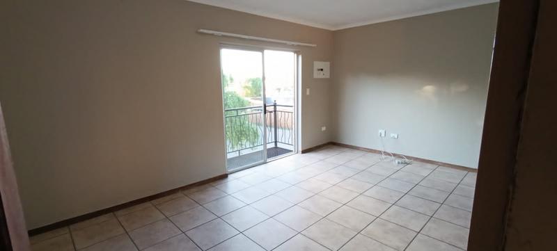 2 Bedroom Property for Sale in Weltevreden Park Gauteng