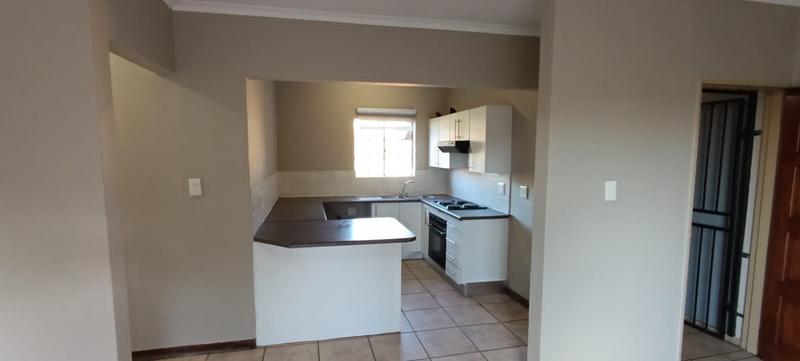 2 Bedroom Property for Sale in Weltevreden Park Gauteng