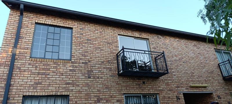 2 Bedroom Property for Sale in Weltevreden Park Gauteng