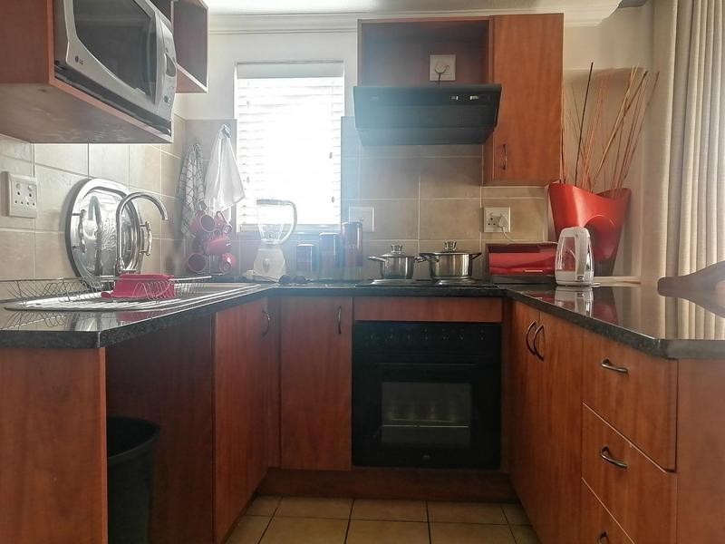 To Let 1 Bedroom Property for Rent in Halfway Gardens Gauteng