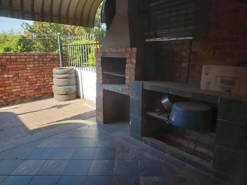 3 Bedroom Property for Sale in Pretoria Gardens Gauteng