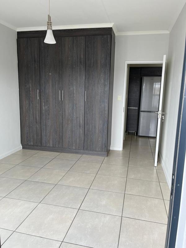 To Let 1 Bedroom Property for Rent in Olivedale Gauteng