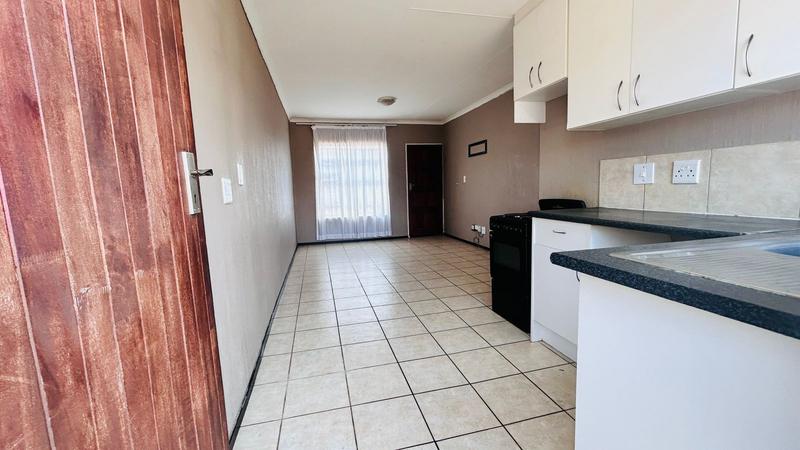 To Let 2 Bedroom Property for Rent in Dawn Park Gauteng