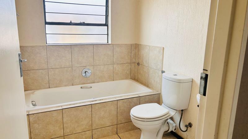 To Let 2 Bedroom Property for Rent in Dawn Park Gauteng