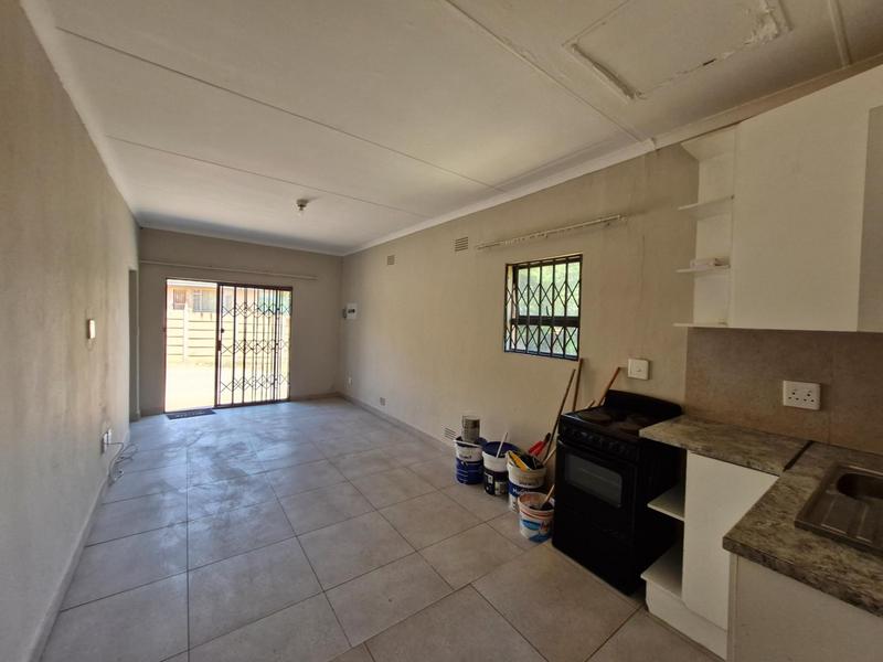 To Let 1 Bedroom Property for Rent in Birch Acres Gauteng