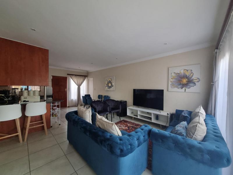 To Let 2 Bedroom Property for Rent in Country View Estate Gauteng